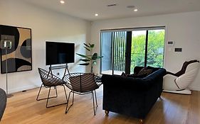 Epsom Tidy House Unit 5